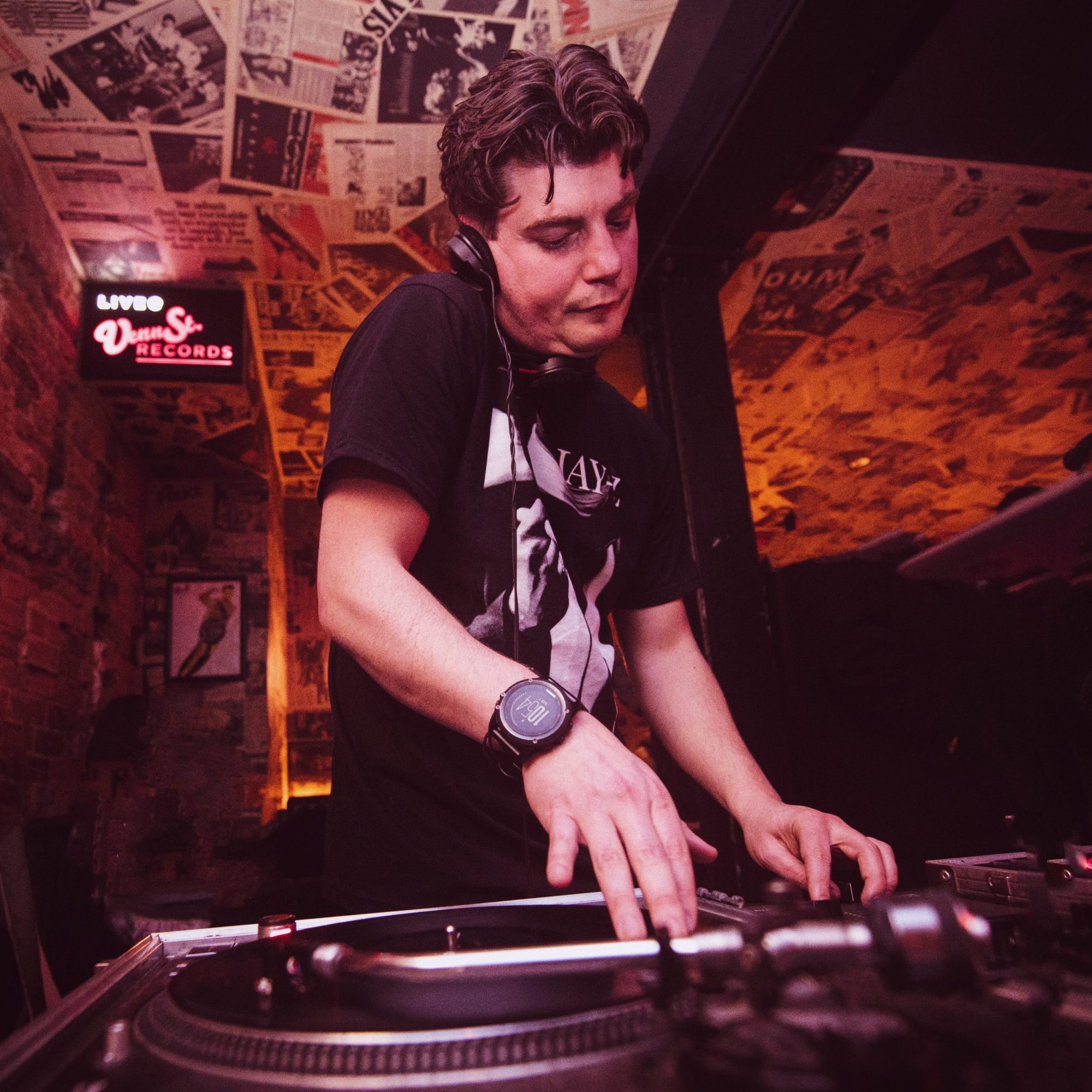 Hwen DJ
